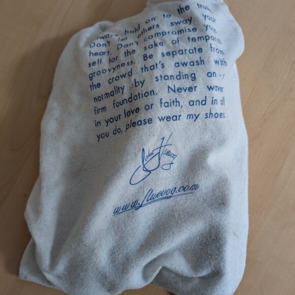 John Fluevog Gateway Brandenburg Light (Cream and Red) - Picture 6 of 6